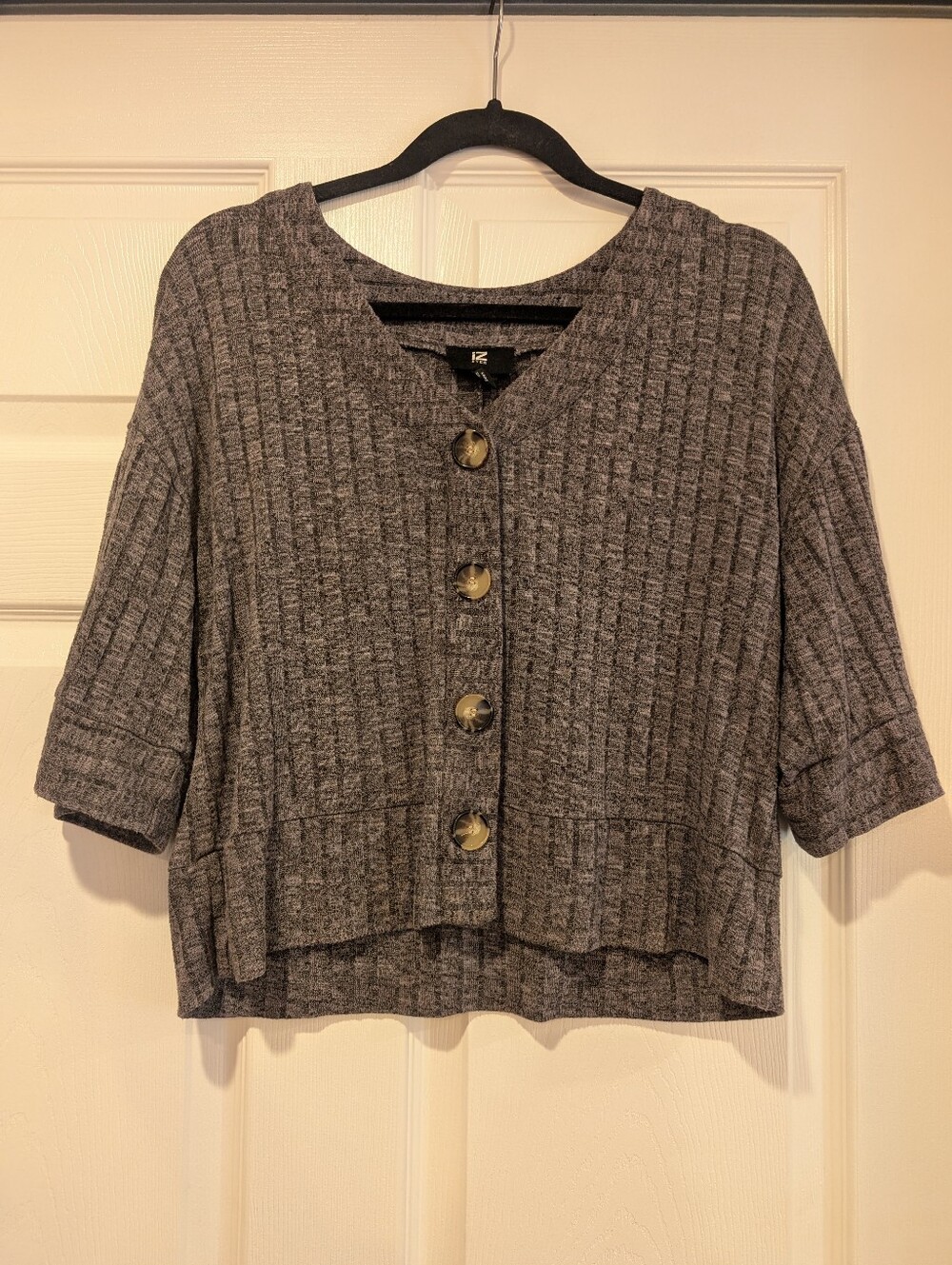 Grey Ribbed Button-Front Women’s Top - Picture 1 of 2
